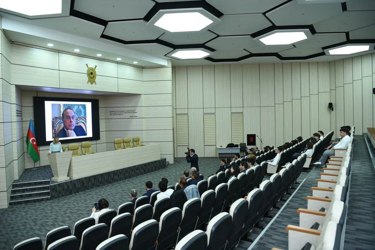 Baş Prokurorluqda media subyektləri və gənclərin iştirakı ilə tədbir keçirilib