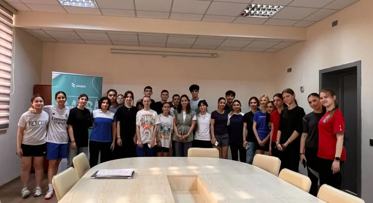 AMADA Azərbaycan qılıncoynatma millisinin üzvləri üçün maarifləndirmə seminarı keçirib