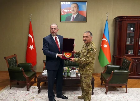 Azərbaycan Quru Qoşunlarının komandanı Türkiyə ilə hərbi əməkdaşlıqdan danışıb
