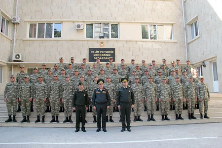 Graduation ceremony of course for long-term active military servicemen held in Baku