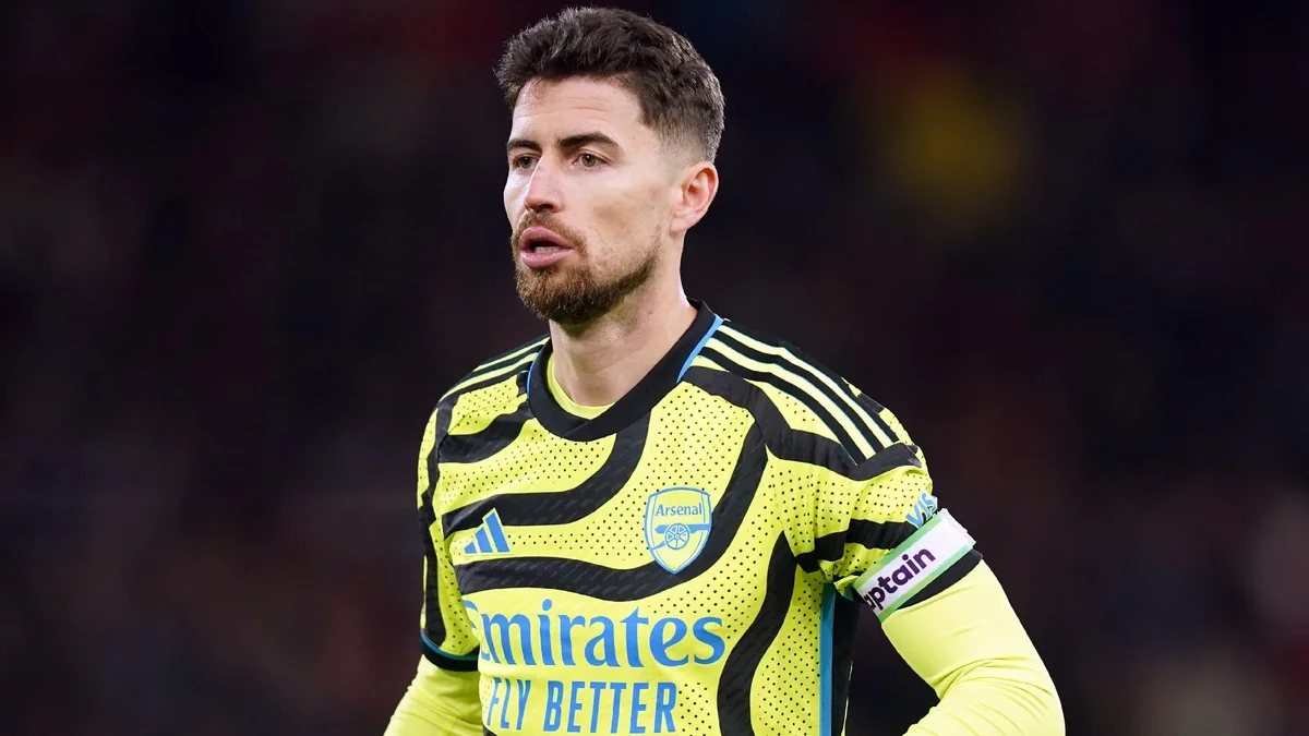 Arsenalın futbolçusu karyerasını bitirdikdən sonra məşqçi işləmək istəyir