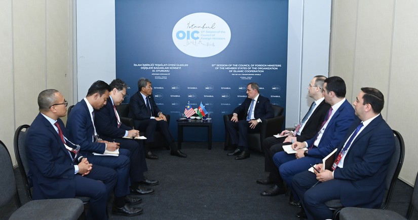 Jeyhun Bayramov discusses Israel-Iran conflict with his Malaysian counterpart