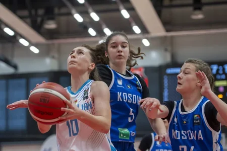 Azərbaycanın U-18 millisi Avropa çempionatında keçirdiyi beşinci oyunda qələbə qazanıb