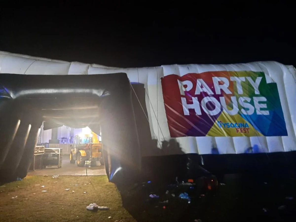 Çexiyada musiqi festivalında yaranan izdiham zamanı 12 nəfər xəsarət alıb