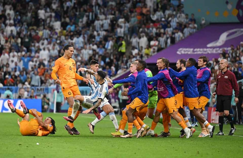 DÇ-2022: Niderland və Argentina futbolçuları arasında oyundan sonra dava düşüb
