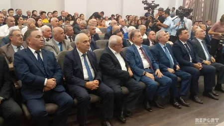 Xoşbəxt Yusifzadənin fransız dilində nəşr olunmuş kitabının təqdimatı keçirilib