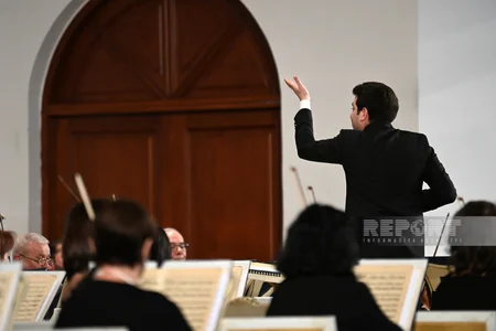 Fərhad Bədəlbəylinin ifasında konsert proqramı təşkil olunub