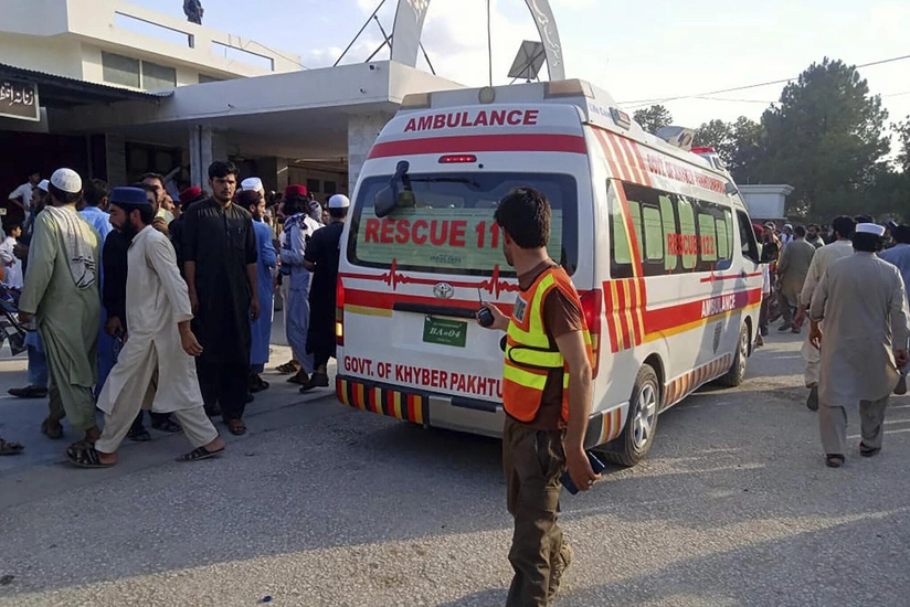 Pakistanda hava limanı yaxınlığında partlayış törədilib, ölən və xəsarət alanlar var