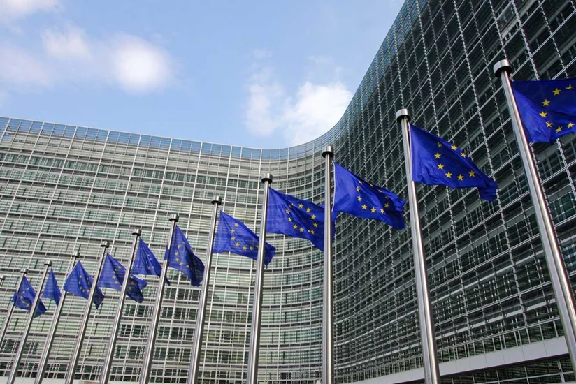 AK Macarıstana 7,5 milyard avroluq ödənişlərin dondurulmasını təklif edib