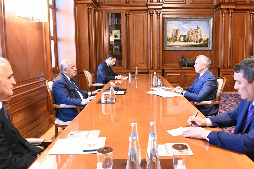 Али Асадов встретился с вице-премьером Казахстана