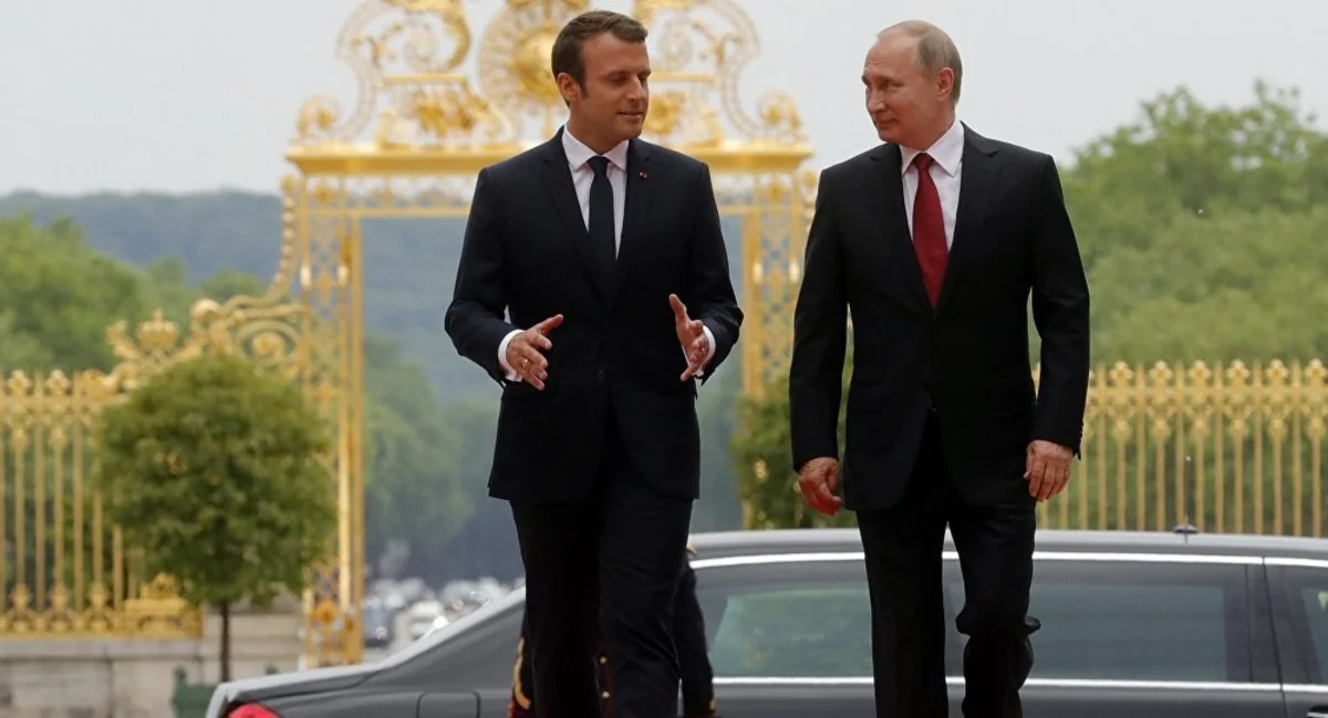 Макрон и Путин обсудили Сирию в преддверии саммита в Стамбуле