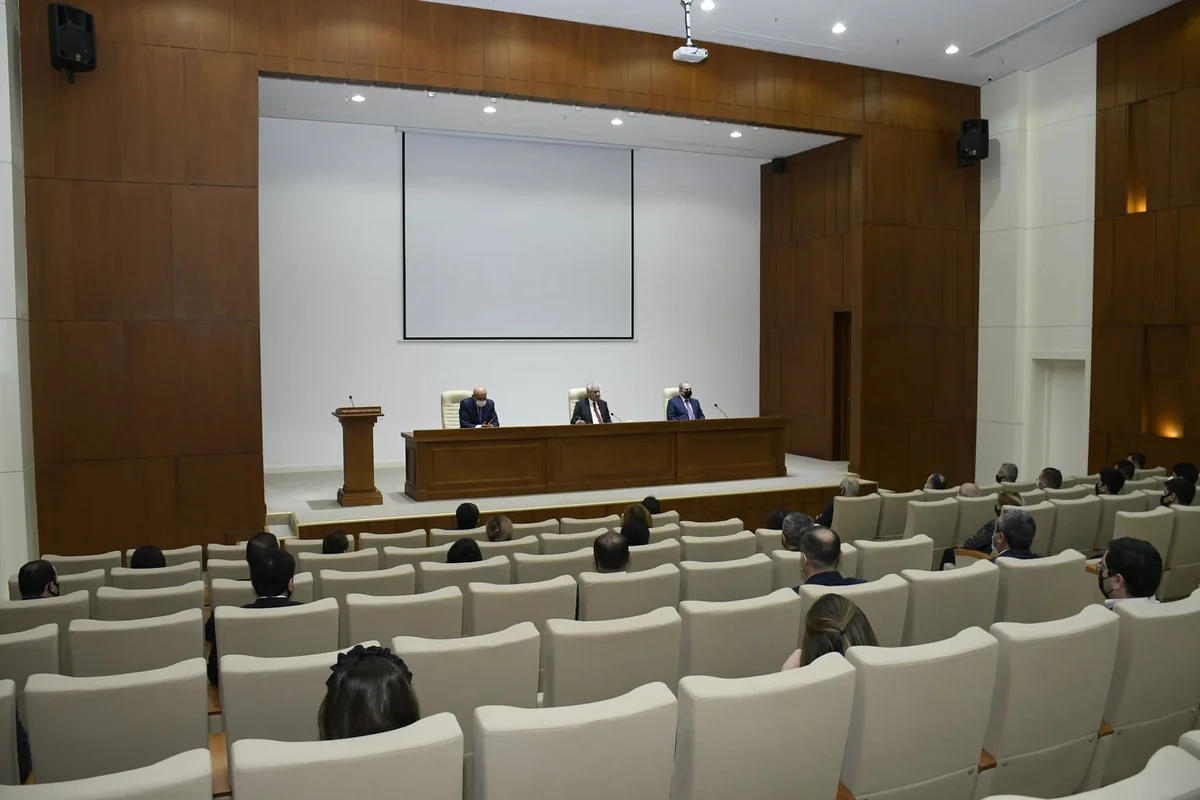 YAP-ın yeni sədr müavini - Mərkəzi Aparatın rəhbəri kollektivə təqdim olunub
