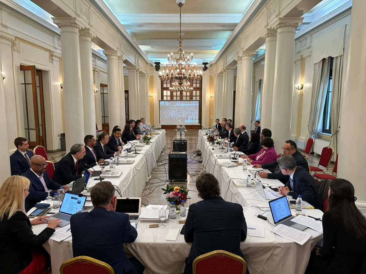 Baş prokuror Yunanıstanda işgüzar səfərdə olub