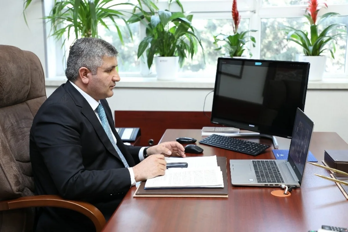 “Azəriqaz” onlayn forumlarda iştirak edir