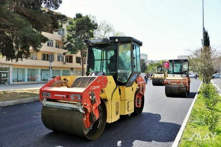 Bakının Bakıxanov qəsəbəsində Sülh küçəsinin əsaslı təmiri yekunlaşır