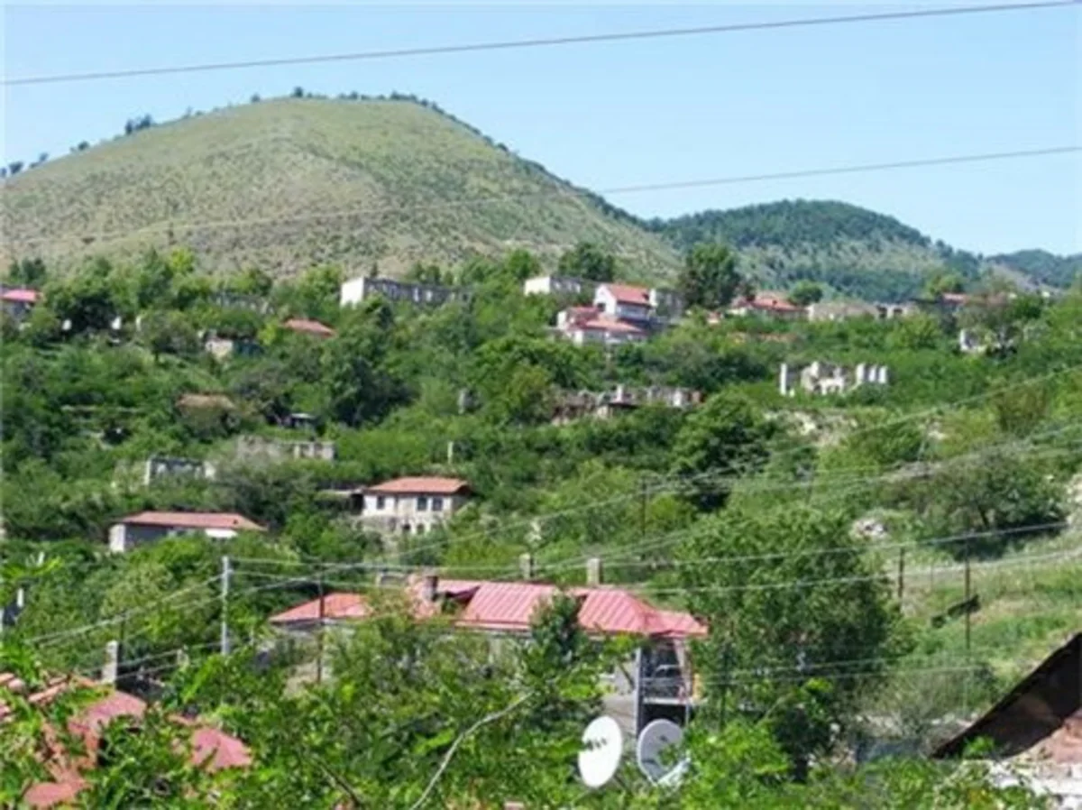 ​Tərtərin icra başçısı: Ermənilər mülki vətəndaşlara məxsus 31 fərdi yaşayış evini dağıdıb