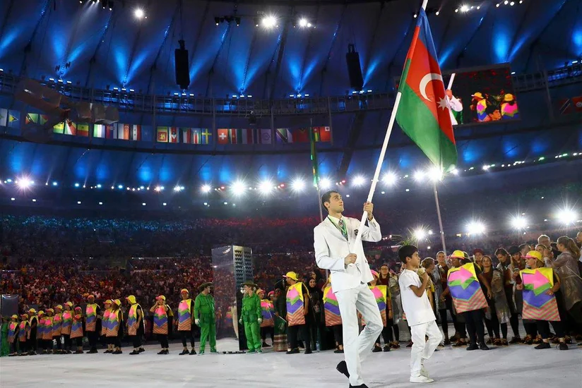 Azərbaycan yığması XXXI Yay Olimpiya Oyunlarında atletlərin paradında iştirak edib