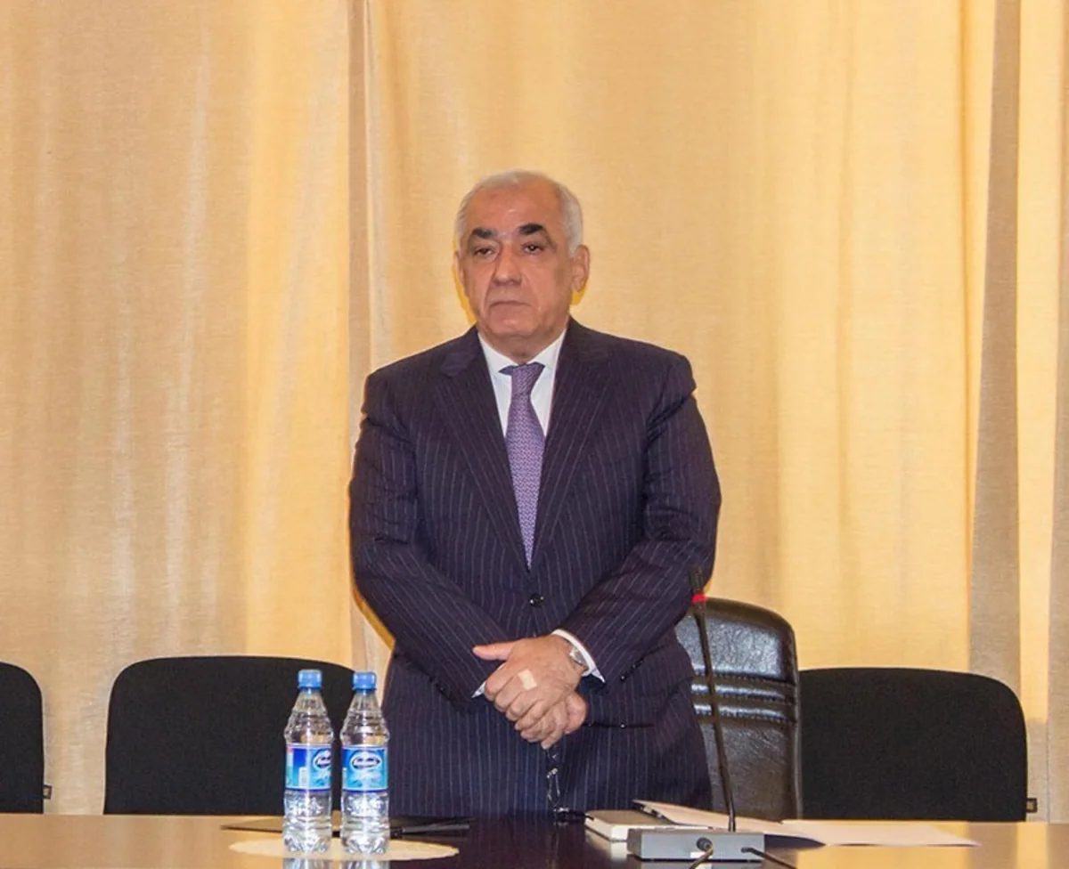 Baş Nazir özünə yeni köməkçi təyin edib