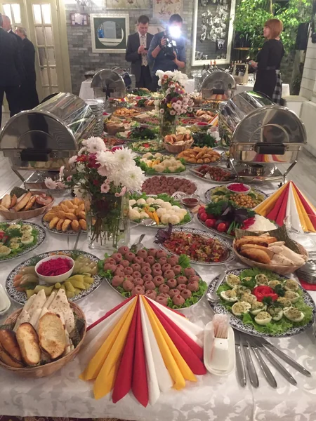 Book about Azerbaijani cuisine published in Moldova