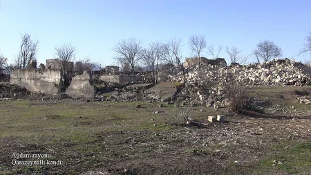 Снимки еще одной разрушенной деревни Агдама