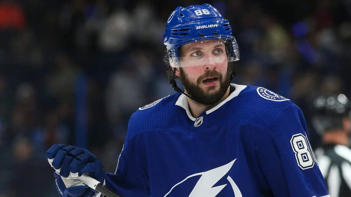 Rusiyalı hokkeyçi NHL tarixinə düşüb