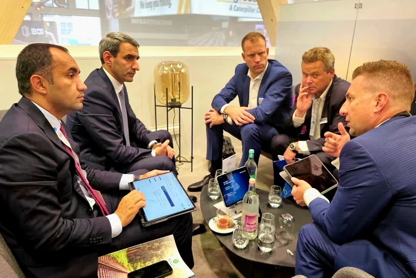 ADY rəhbərliyi “InnoTrans” beynəlxalq sərgisində Orta Dəhlizin perspektivlərini müzakirə edib