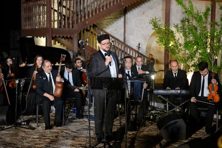 Şuşada “Ümummilli Lider Heydər Əliyev-sevimli mahnılar” adlı konsert proqramı təqdim olunub