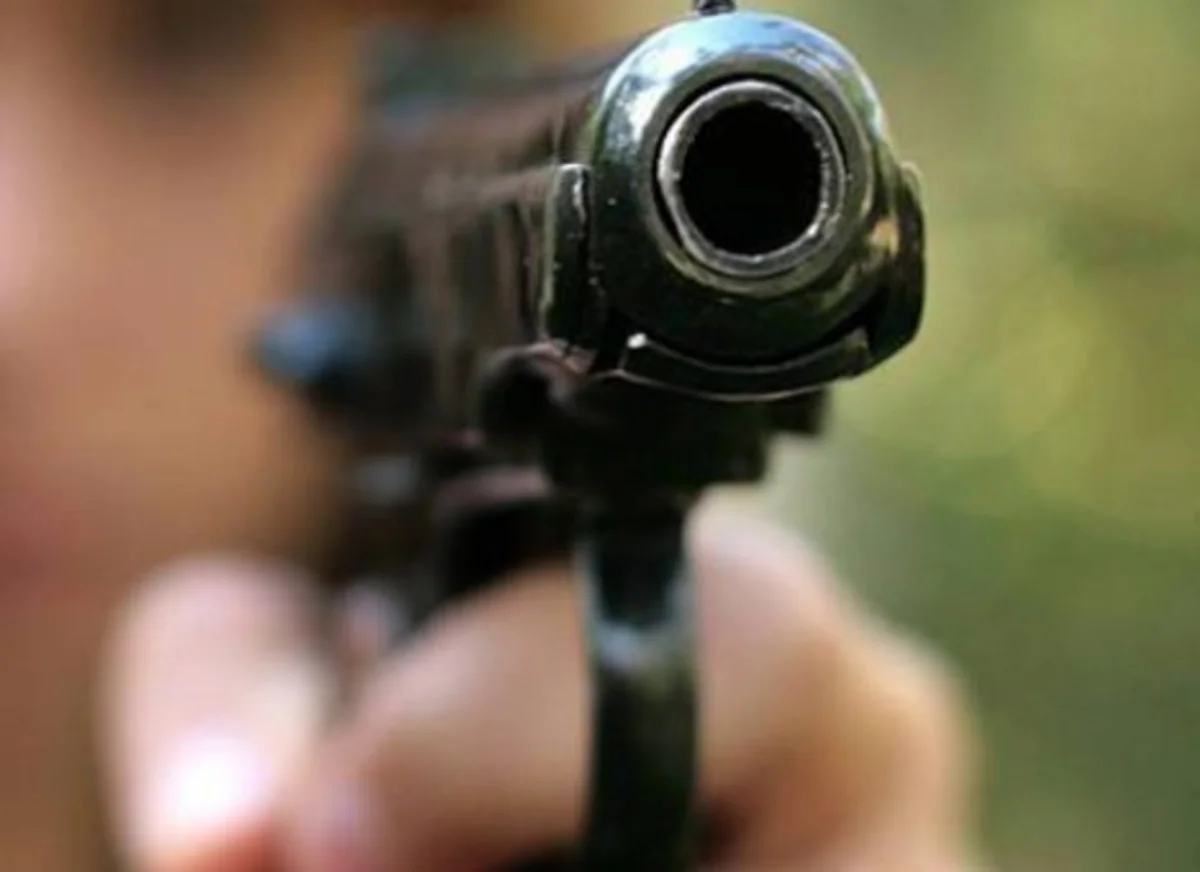 Bakıda ər arvadını güllələyib