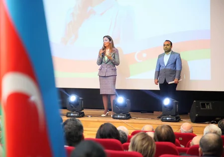 Tanınmış şəxslərin dəstəklədiyi namizəd kimdir? - VİDEO
