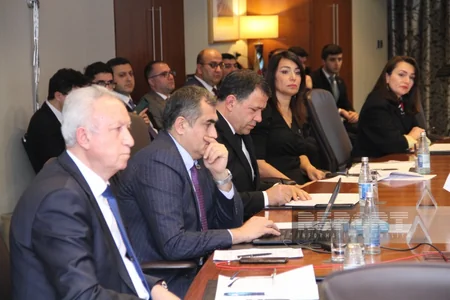 Vəkillər Kollegiyası Rəyasət Heyətinin yeni tərkibdə ilk iclası keçirilib