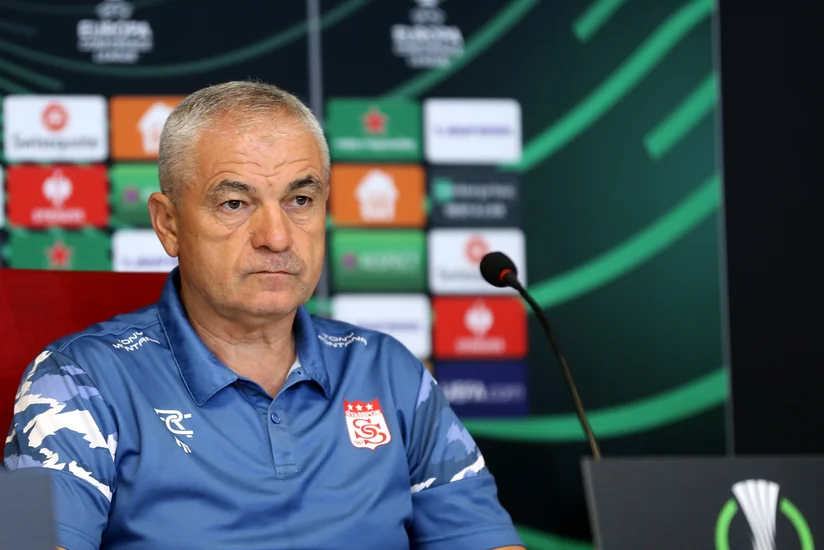 Türkiyə təmsilçisinin baş məşqçisi dörd ildən sonra klubdan ayrılıb