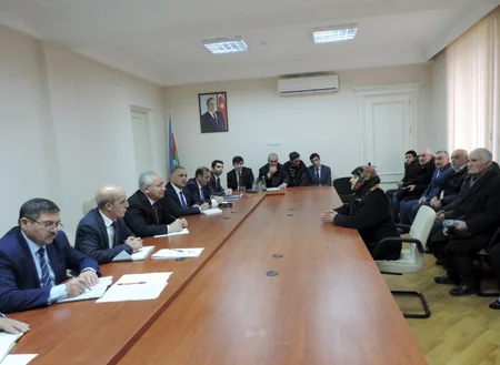 Kənd təsərrüfatı naziri Ağsuda vətəndaşlarla görüşüb