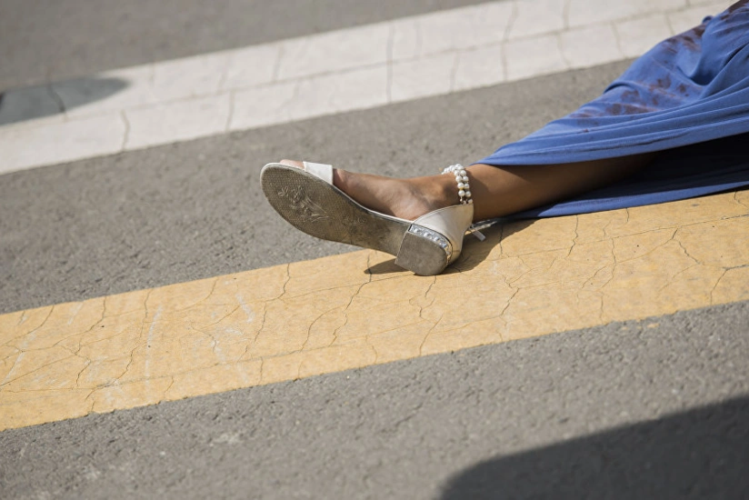 Biləsuvarda 24 yaşlı qadını avtomobil vurub