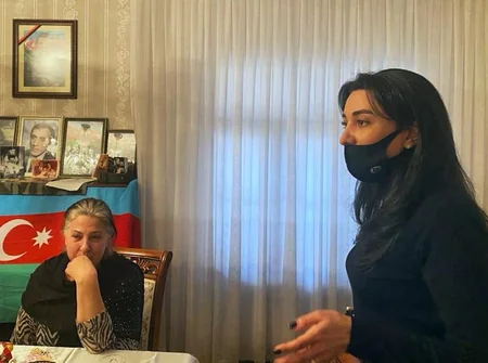 Ombudsman şəhid ailələrini ziyarət edib