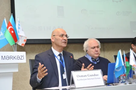 ​В Баку проходит Региональный форум по управлению интернетом