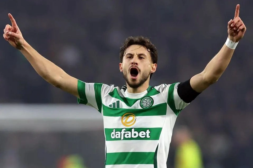 Almaniyalı futbolçu Çempionlar Liqasında yeni uğurlara imza atıb