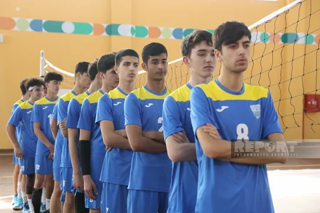 Türkan qəsəbəsində idman zalının açılışı olub