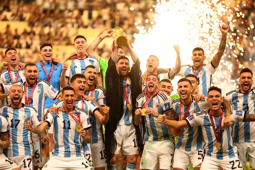 DÇ-2022: Argentina millisinin futbolçuları tarixə düşüb