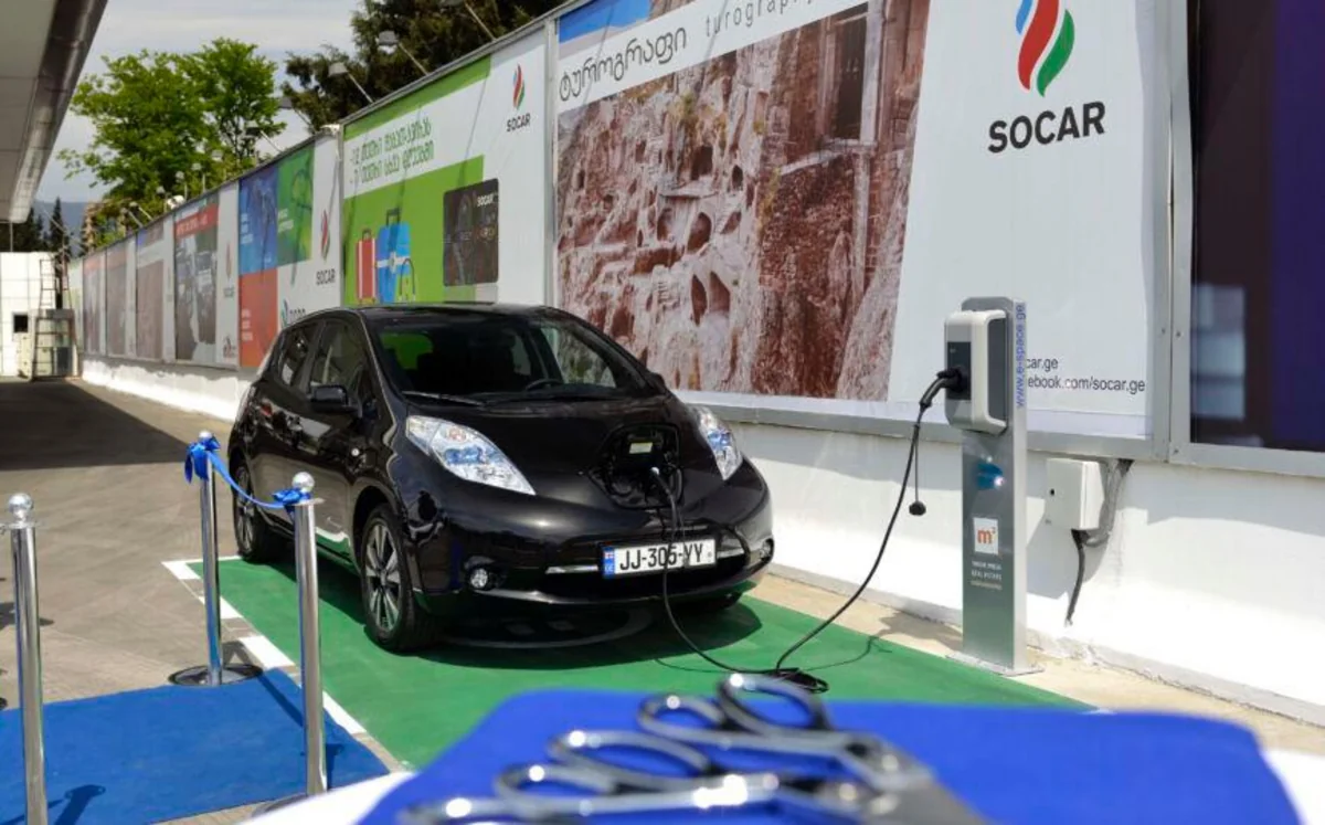 SOCAR supplies gas stations with solar energy in Georgia