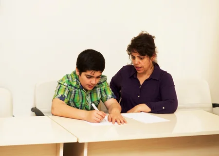 RİİB autizm sindromlu uşaqlar üzrə mütəxəssislər hazırlayır