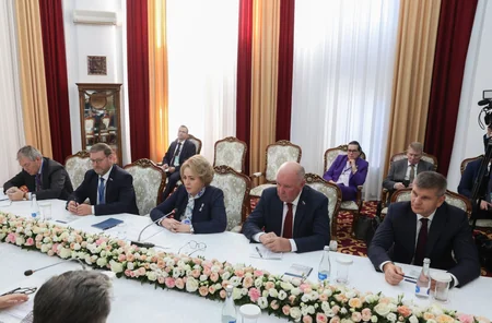 Sahibə Qafarova Valentina Matviyenko ilə ikitərəfli və çoxtərəfli formatlarda əməkdaşlığı müzakirə edib