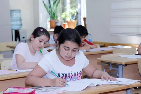 Liseylərin V və VII siniflərinə qəbul üzrə müsabiqə keçirilib