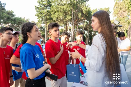 Azerconnect şirkətinin dəstəyilə beynəlxalq yay məktəbi təşkil olunub