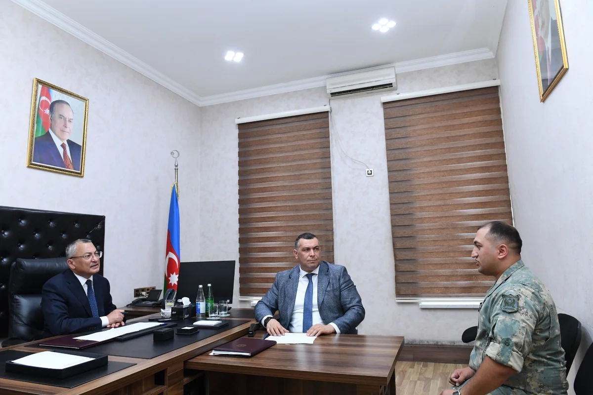 Rövşən Rzayev vətəndaş qəbulu keçirib