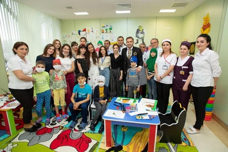 Вице-президент Фонда Гейдара Алиева Лейла Алиева побывала в Детской клинике Национального онкологического центра