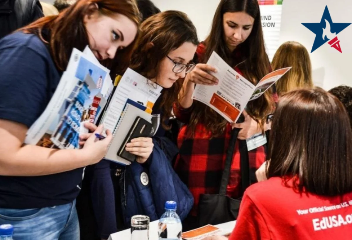 Bakıda EducationUSA məzun sərgisi keçiriləcək