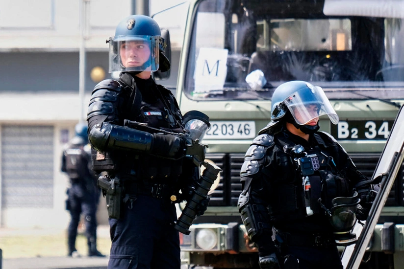 Fransa Yeni Kaledoniyaya əlavə qüvvələr göndərir