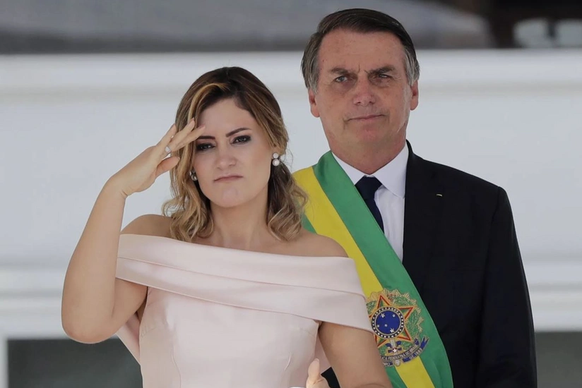 Braziliyanın birinci xanımı koronavirusa yoluxub