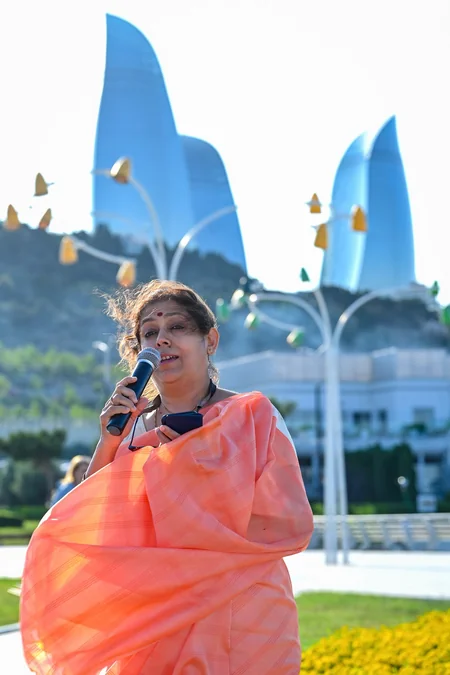 Picturesque Baku Boulevard, overlooking iconic Baku Eye, hosts mesmerizing yoga extravaganza