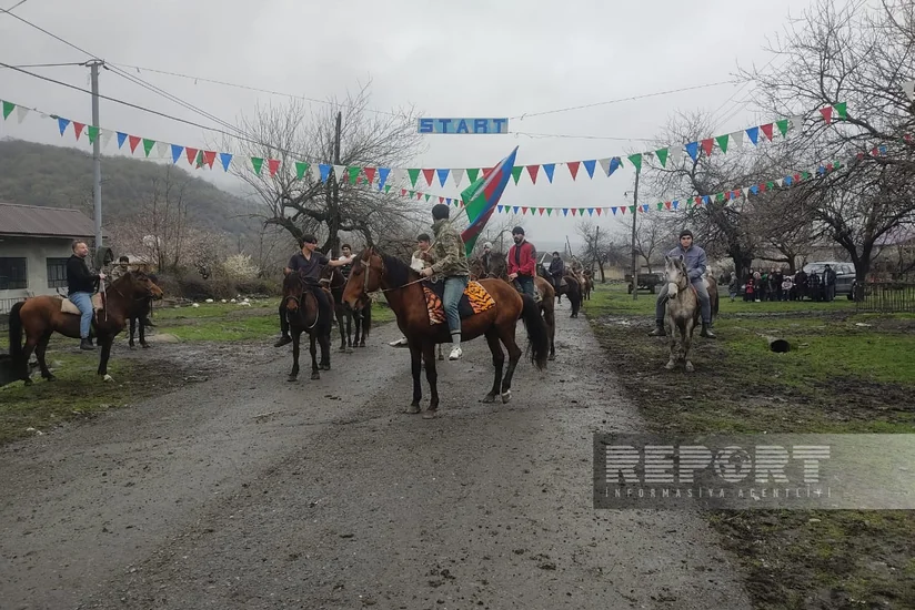 Qaxın Əmbərçay kəndində Novruz şənliklərində at yarışları keçirilib